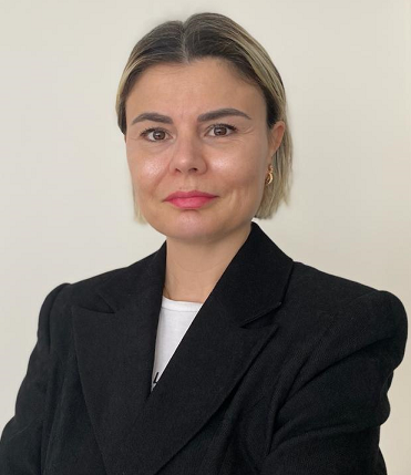 Özlem Şivecan